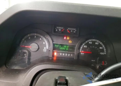 2013 Ford Econoline E350 Super Duty Wagon from USA, damaged, VIN 1FBSS3BL4DDA87402